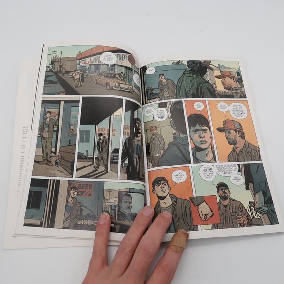 Outcast Vol 1 : A Darkness Surrounds Him by Kirkman & Azaceta Image Comics 2015 - Picture 5 of 5